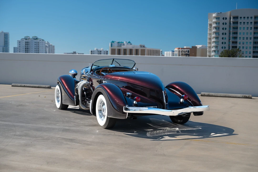 Auburn Speedster - Image 28 of 31