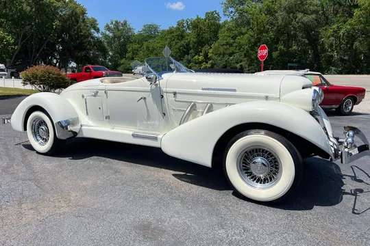 1989 Auburn Boattail Speedster Replica