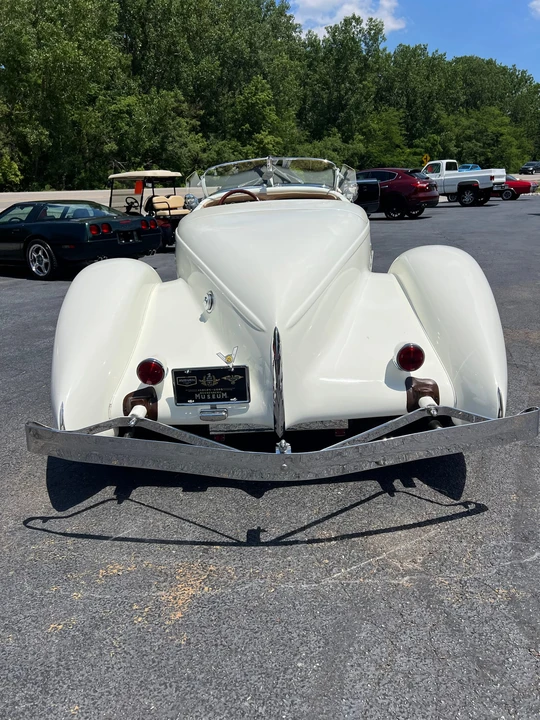 Auburn Speedster - Image 8 of 31