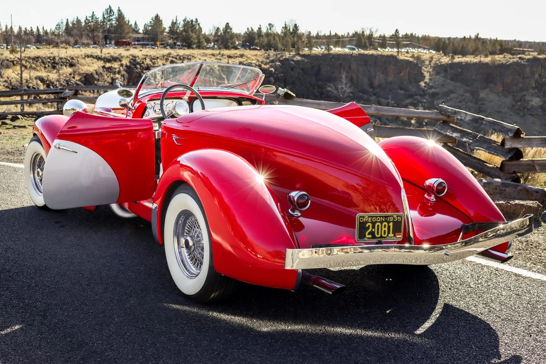 Auburn Speedster - Image 11 of 31