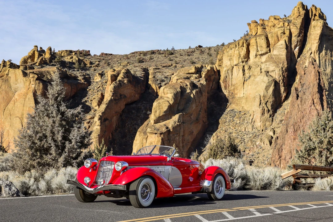 Auburn Speedster - Image 2 of 31