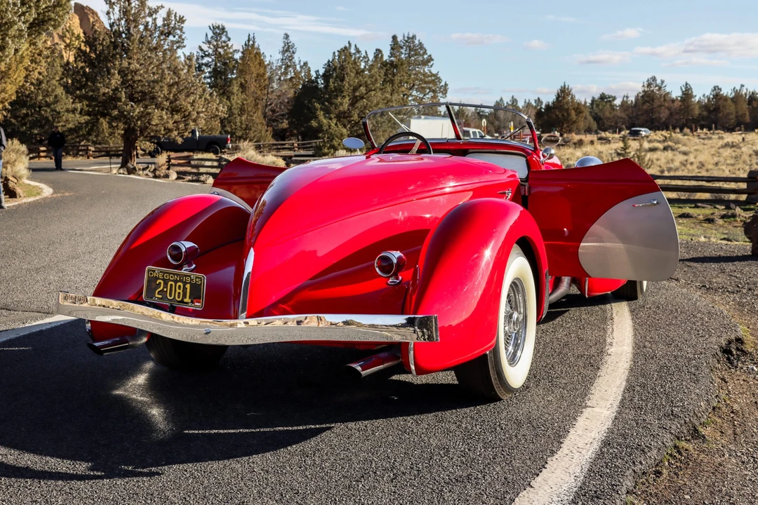 Auburn Speedster - Image 7 of 31