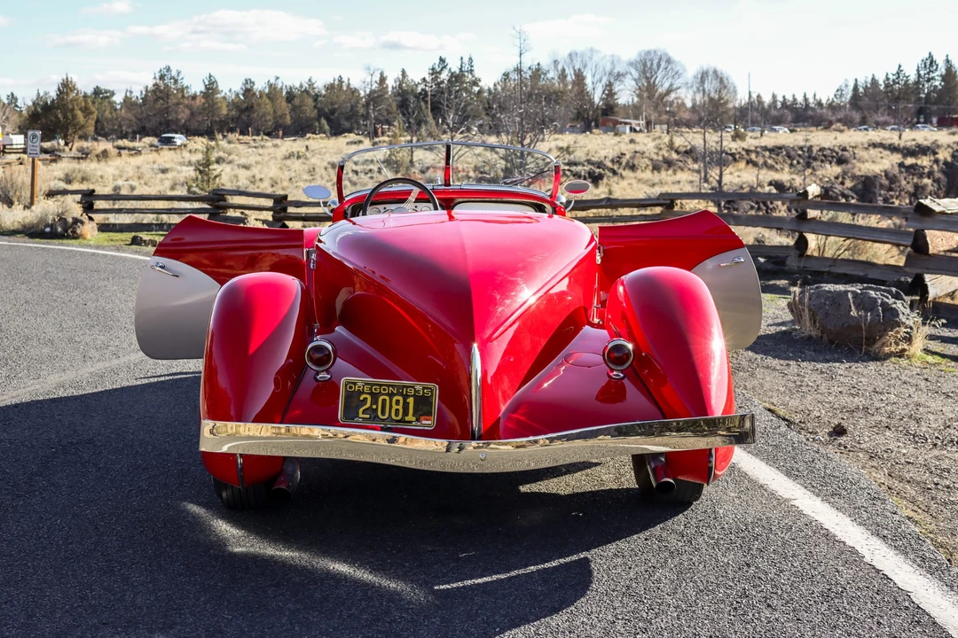 Auburn Speedster - Image 9 of 31