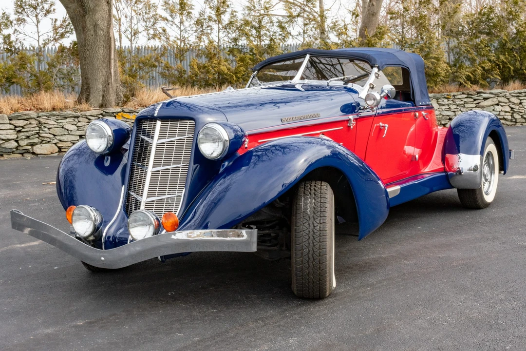 Auburn Speedster - Image 3 of 31