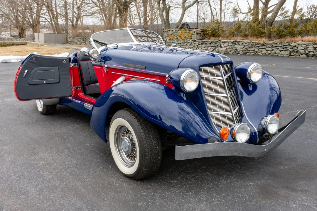 Auburn Speedster - Image 15 of 31