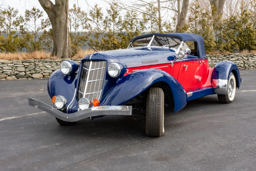 Auburn Speedster - Image 2 of 31