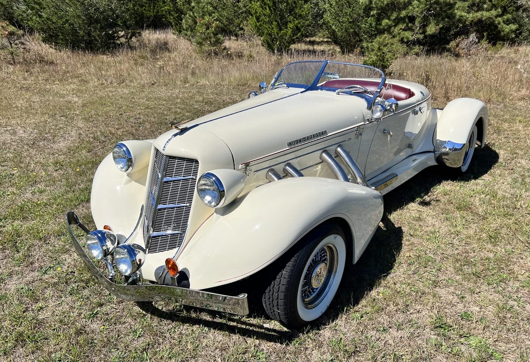 Auburn Speedster - Image 22 of 31