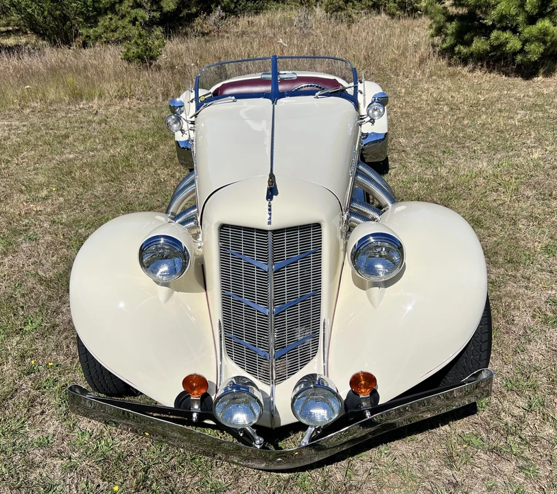Auburn Speedster - Image 20 of 31