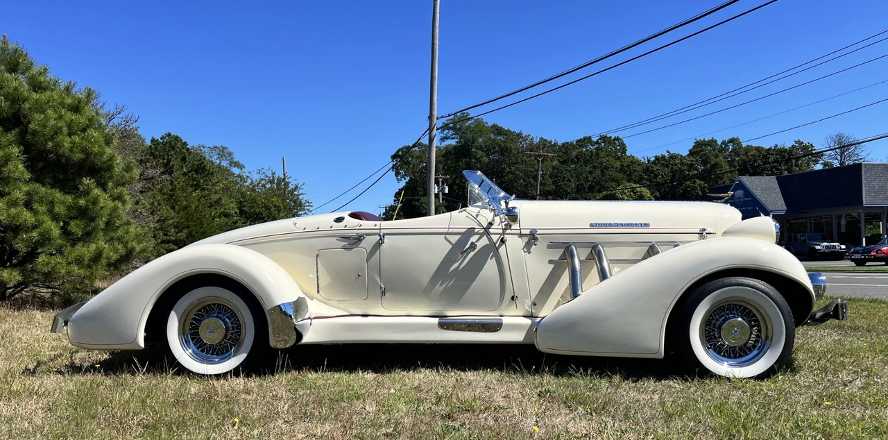 Auburn Speedster - Image 17 of 31
