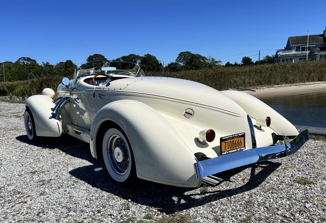 Auburn Speedster - Image 10 of 31