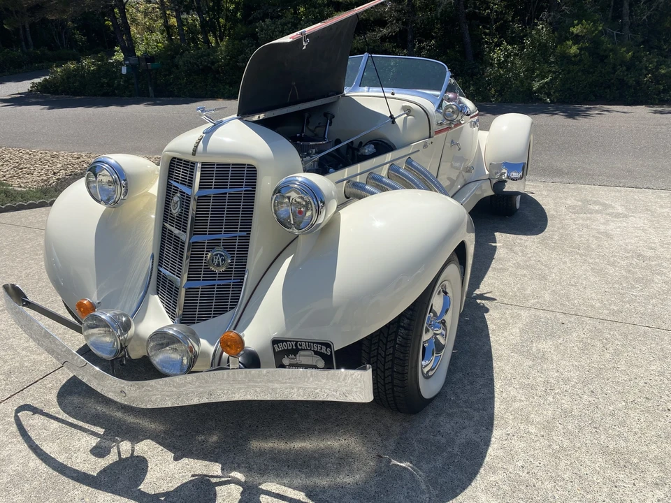 Auburn Speedster - Image 20 of 31