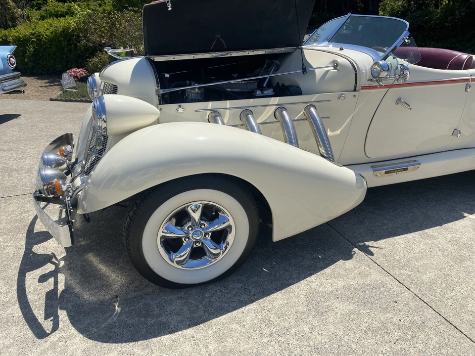 Auburn Speedster - Image 21 of 31