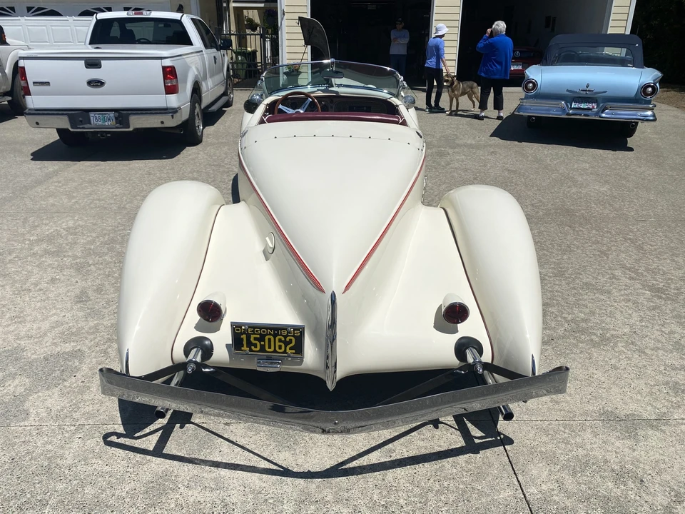 Auburn Speedster - Image 28 of 31