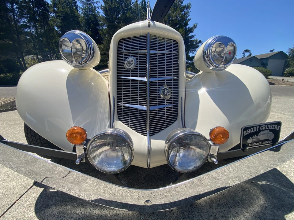 Auburn Speedster - Image 14 of 31