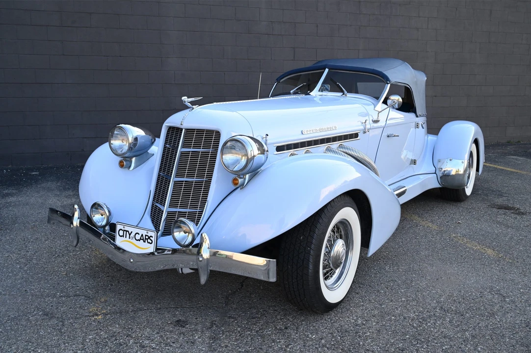 Auburn Speedster - Image 4 of 31