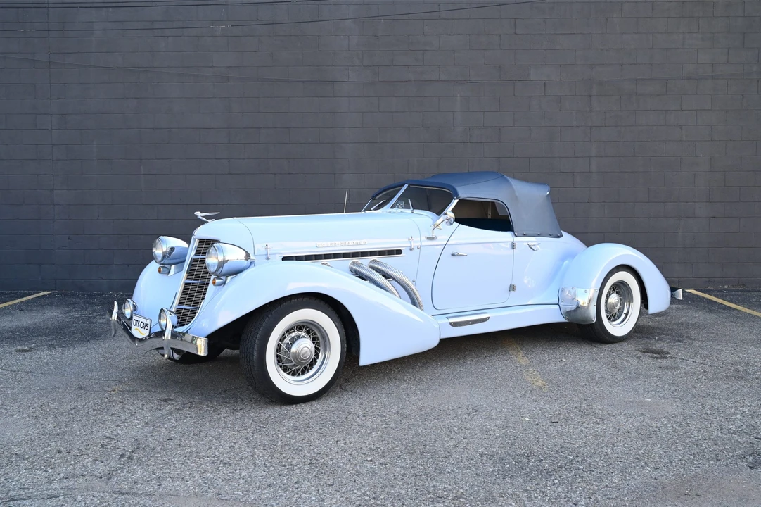 Auburn Speedster - Image 7 of 31