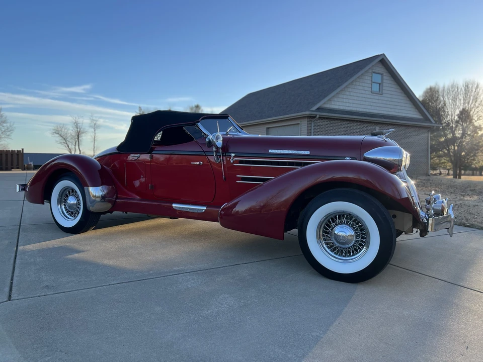 Auburn Speedster - Image 28 of 31