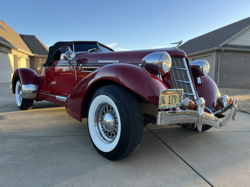 Auburn Speedster - Image 27 of 31