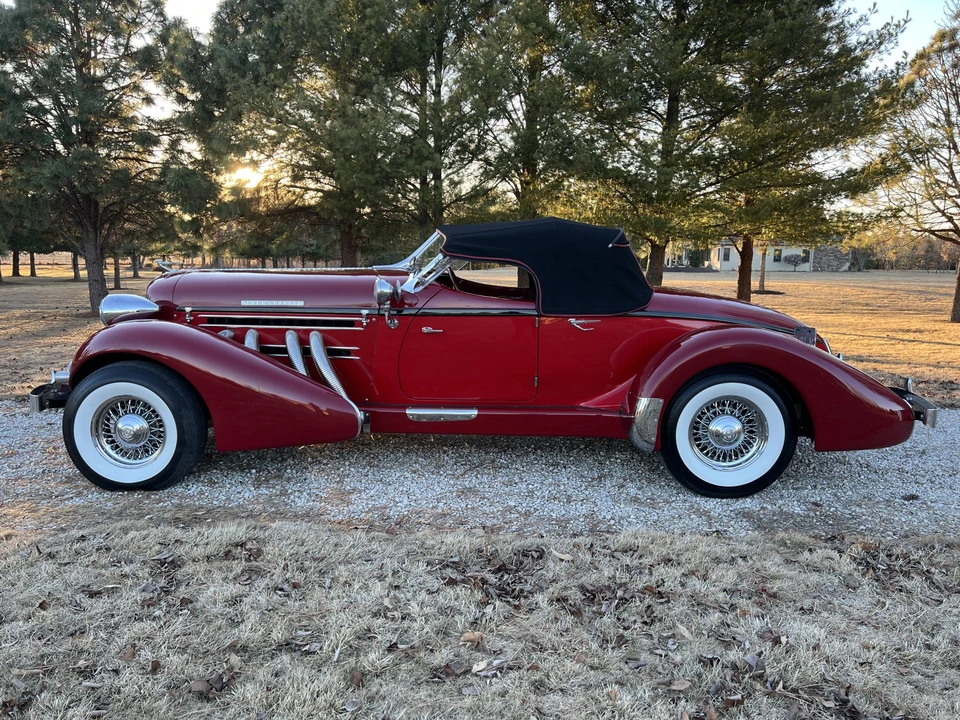Auburn Speedster - Image 25 of 31
