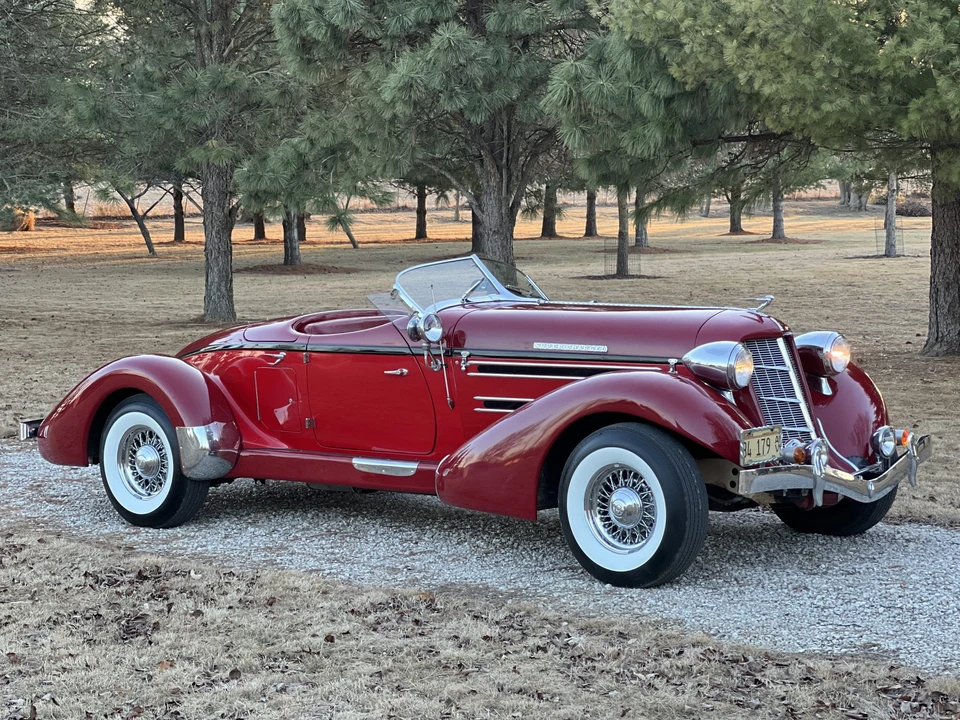 Auburn Speedster - Image 9 of 31