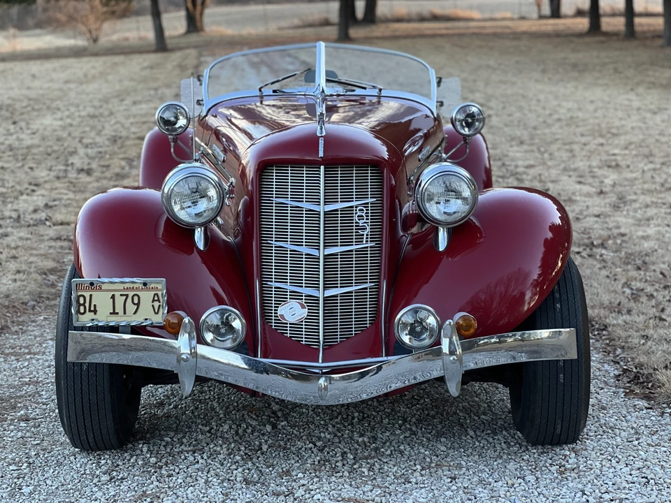 Auburn Speedster - Image 11 of 31
