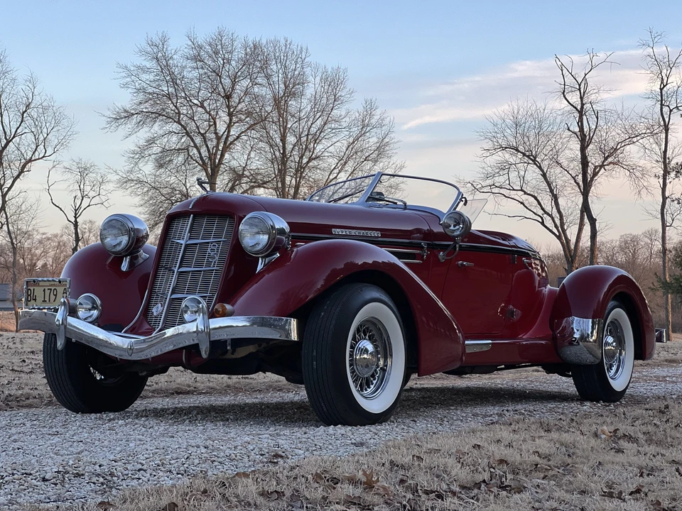Auburn Speedster - Image 12 of 31