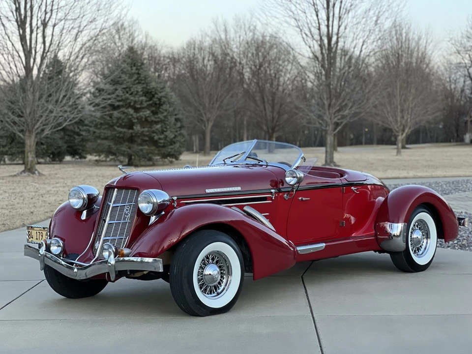Auburn Speedster - Image 4 of 31