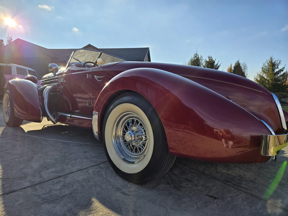 Auburn Speedster - Image 23 of 31