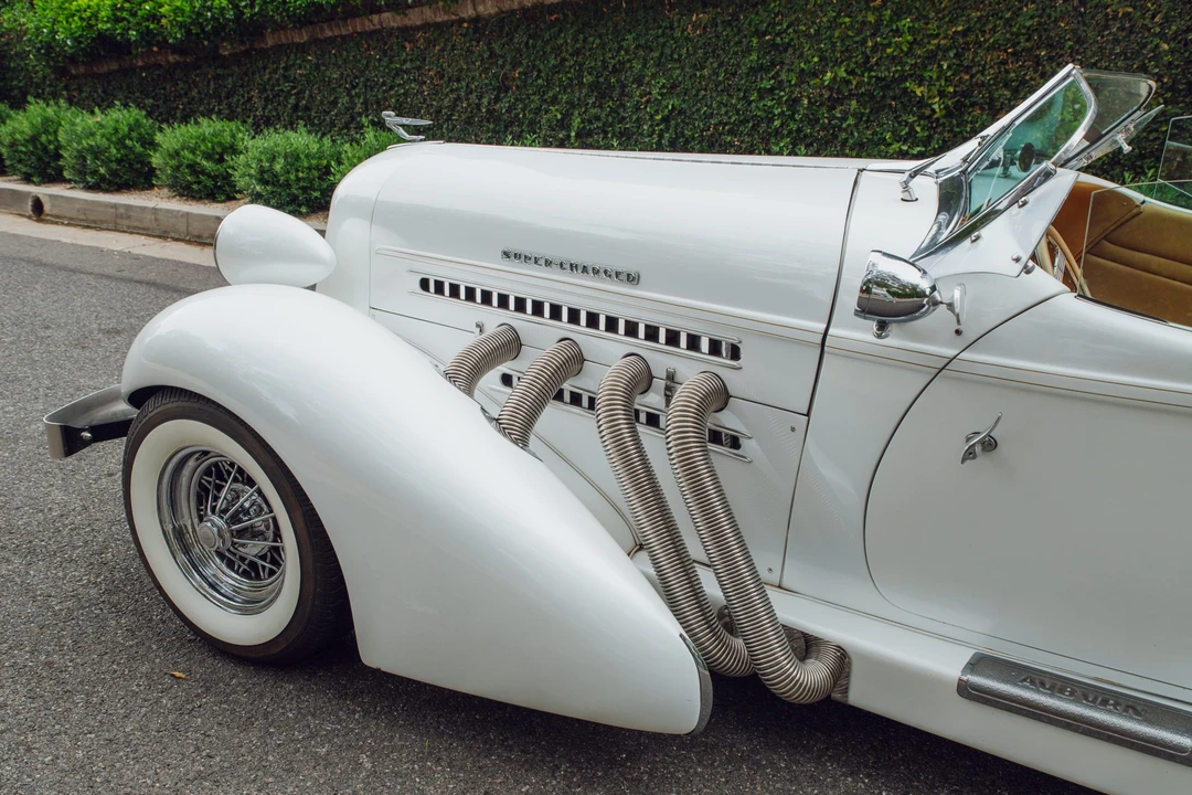 Auburn Speedster - Image 14 of 31