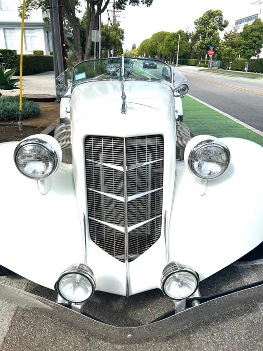 Auburn Speedster - Image 20 of 31
