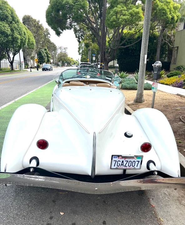 Auburn Speedster - Image 11 of 31
