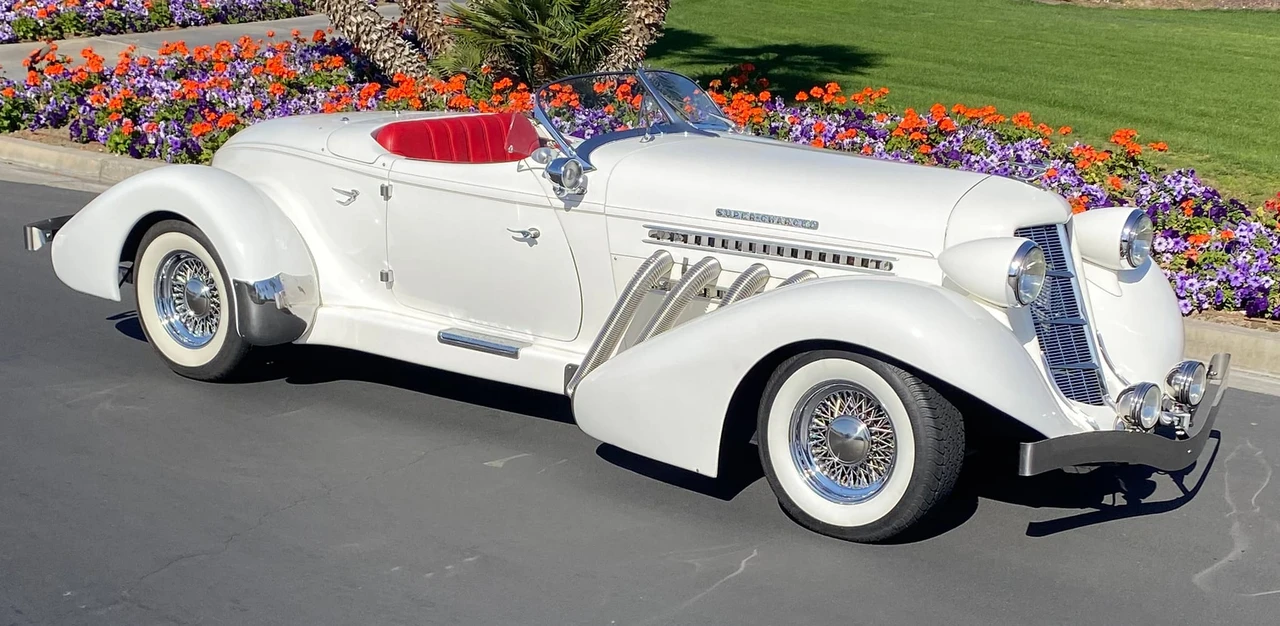 Auburn Speedster - Image 5 of 31