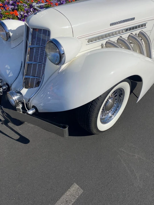 Auburn Speedster - Image 8 of 31