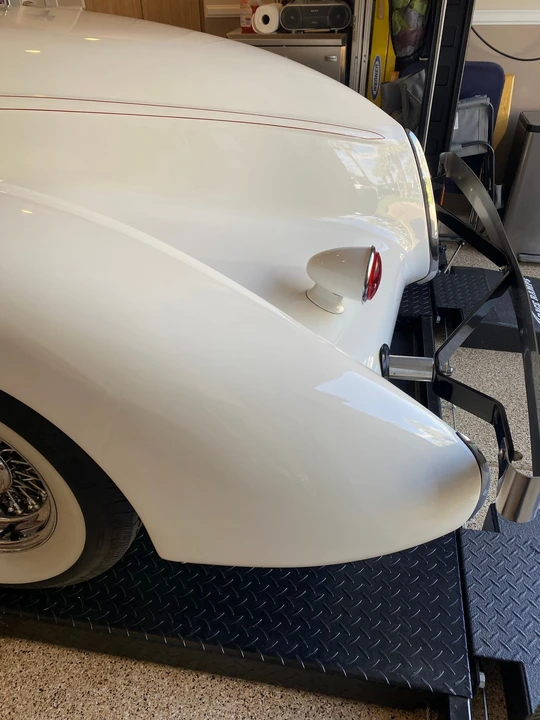 Auburn Speedster - Image 21 of 31