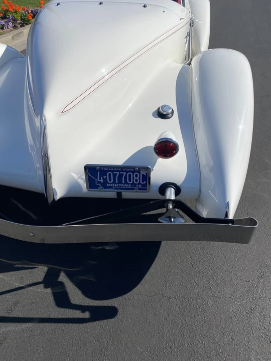 Auburn Speedster - Image 28 of 31