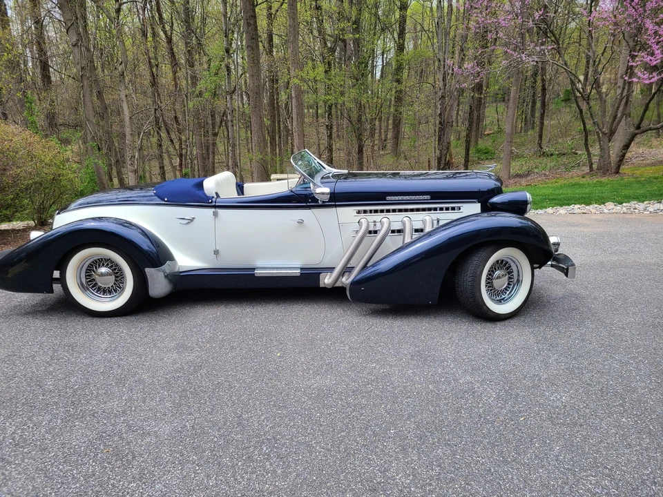Auburn Speedster - Image 3 of 31