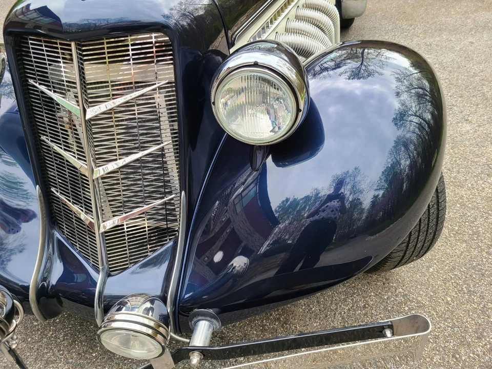 Auburn Speedster - Image 11 of 31