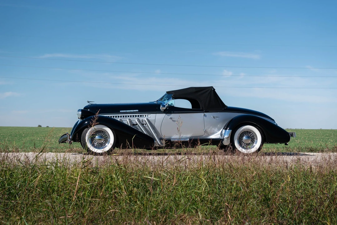 Auburn Speedster - Image 17 of 31