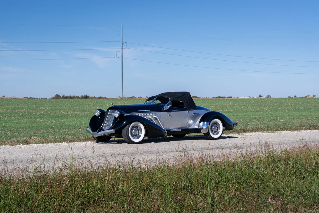 Auburn Speedster - Image 16 of 31