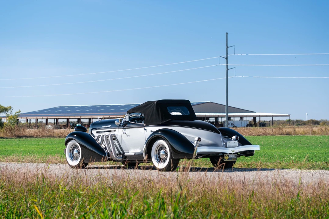 Auburn Speedster - Image 22 of 31