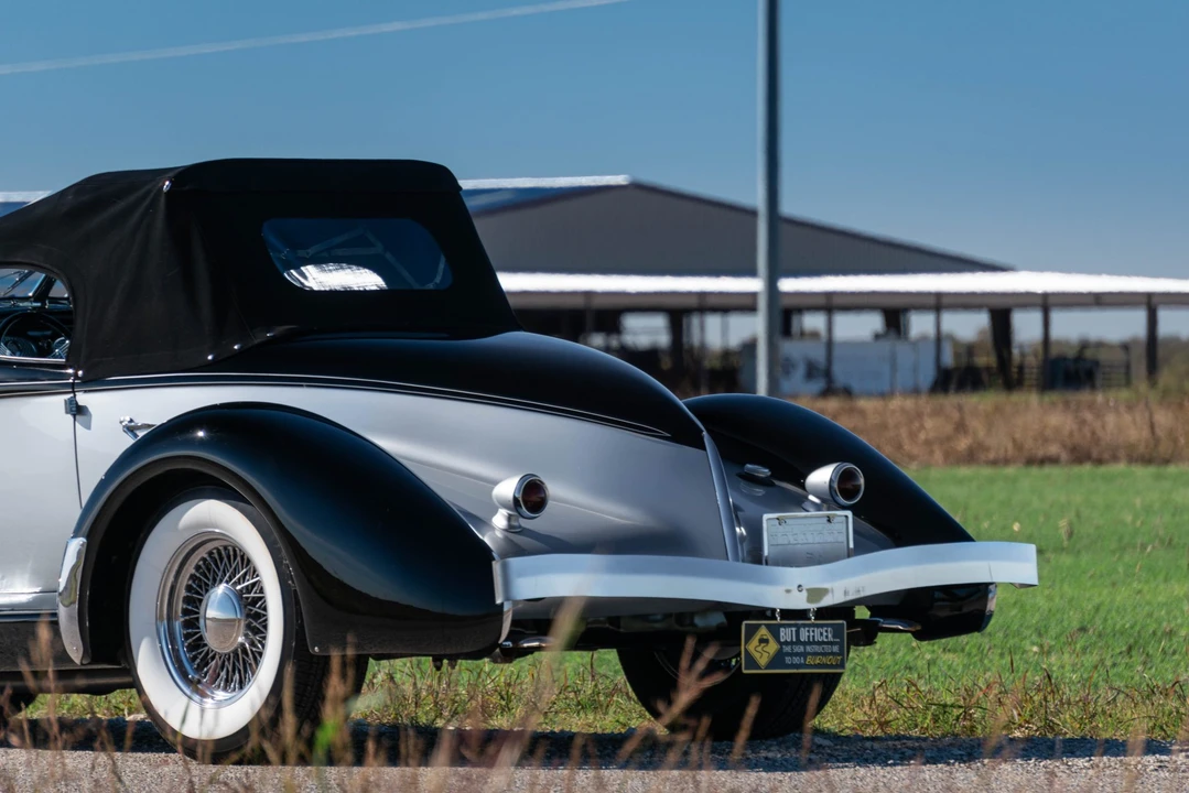 Auburn Speedster - Image 29 of 31