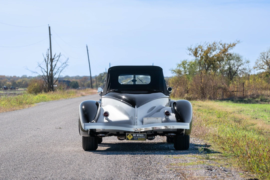 Auburn Speedster - Image 24 of 31