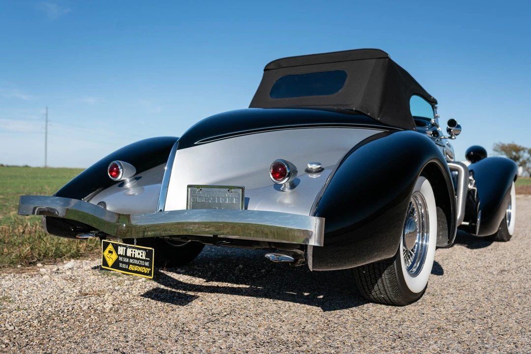 Auburn Speedster - Image 27 of 31
