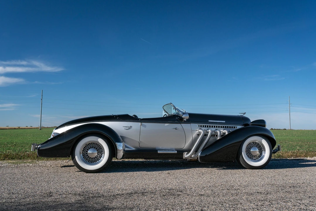 Auburn Speedster - Image 2 of 31