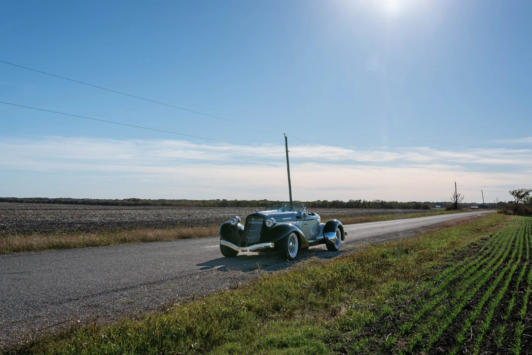 Auburn Speedster - Image 13 of 31