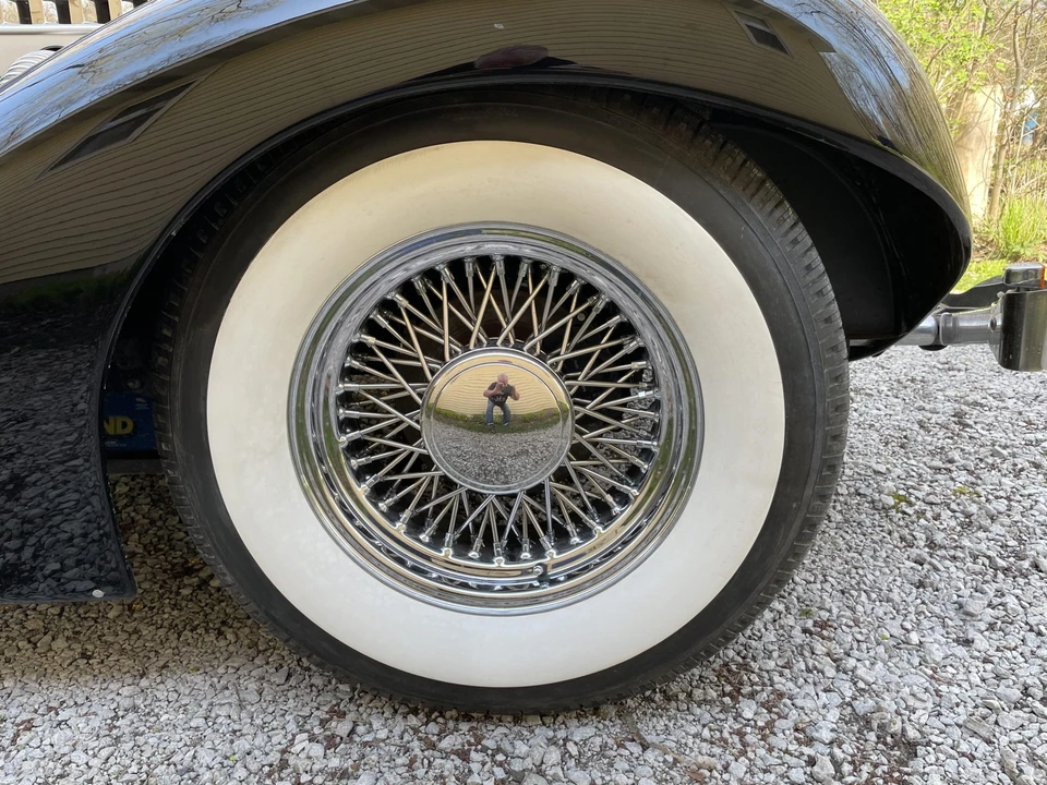 Auburn Speedster - Image 24 of 31