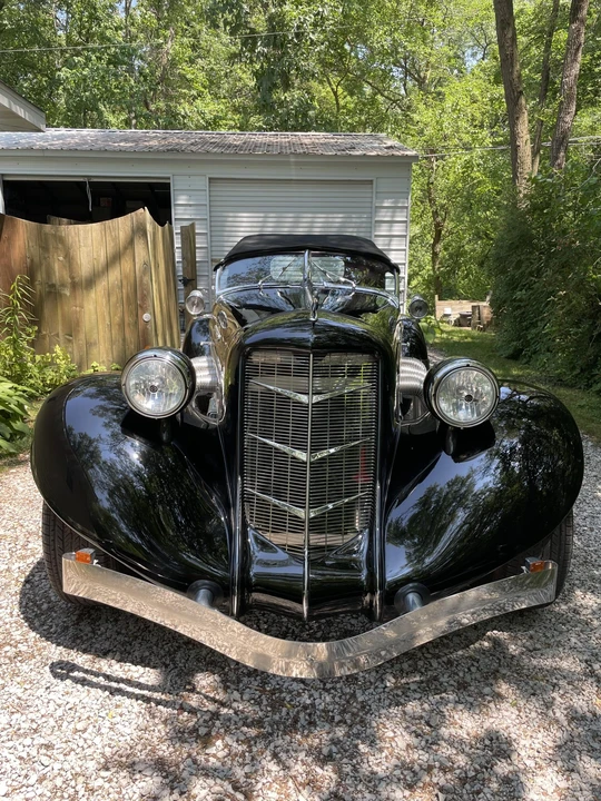 Auburn Speedster - Image 3 of 31
