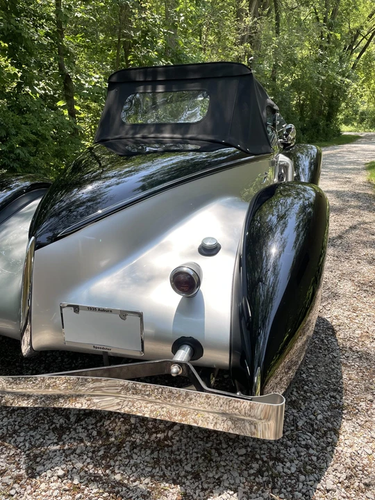 Auburn Speedster - Image 16 of 31