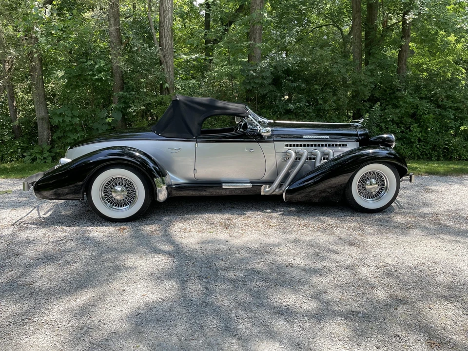 Auburn Speedster - Image 6 of 31