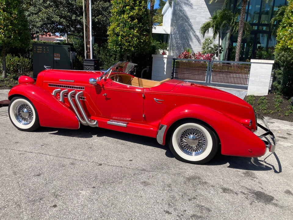 Auburn Speedster - Image 12 of 31